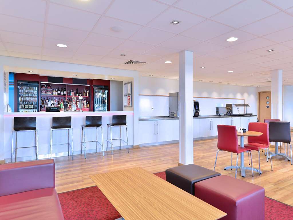 Travelodge London Finchley Restaurant foto